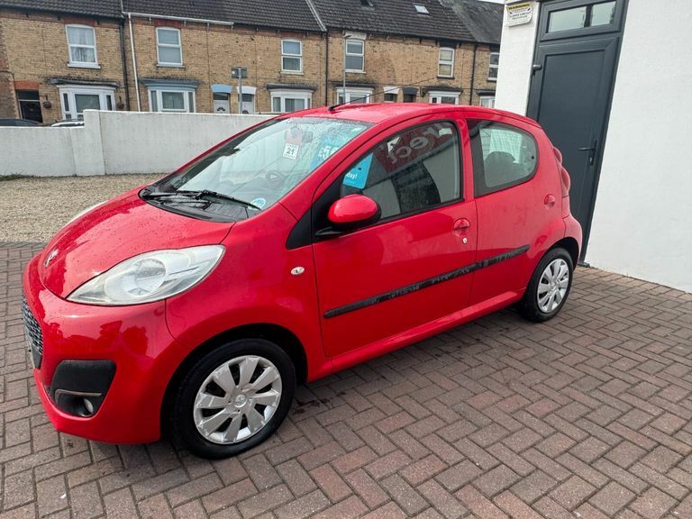 Peugeot 107 1.0 Active Red #3