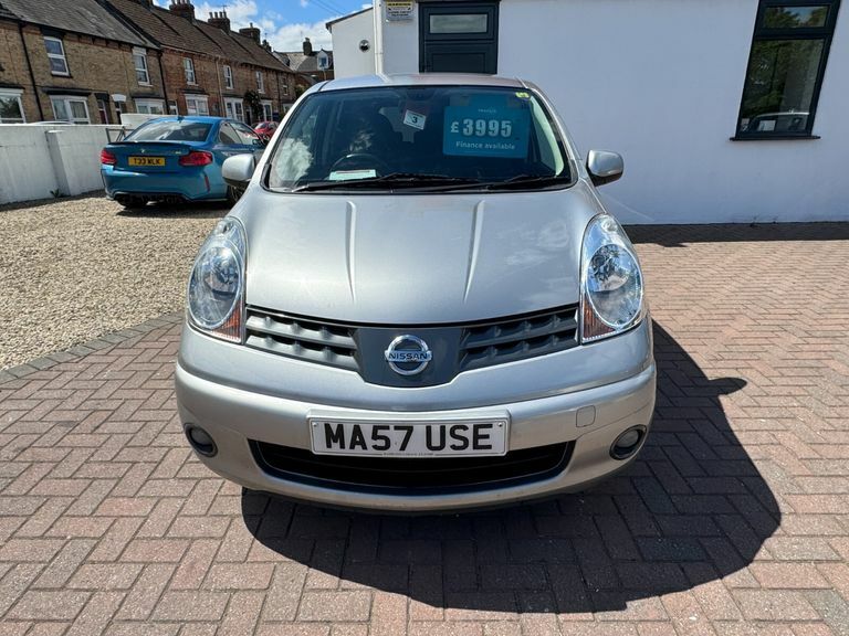 Nissan Note 1.6 Tekna Silver