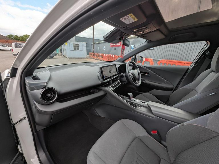 Toyota C-Hr 2.0 Vvt 13.6Kwh Design Cvt Euro 6 Ss WJ74LYC #4