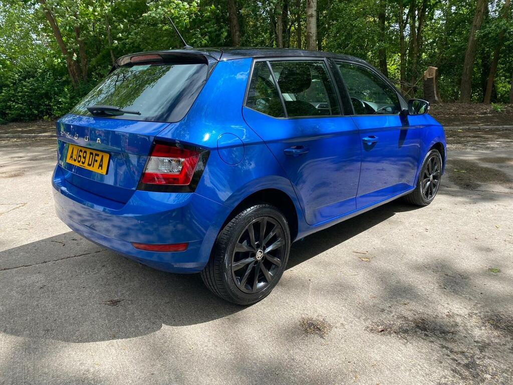 Skoda Fabia Hatchback 1.0 Colour Edition Euro 6 Ss 202 AJ69DFA Blue #5