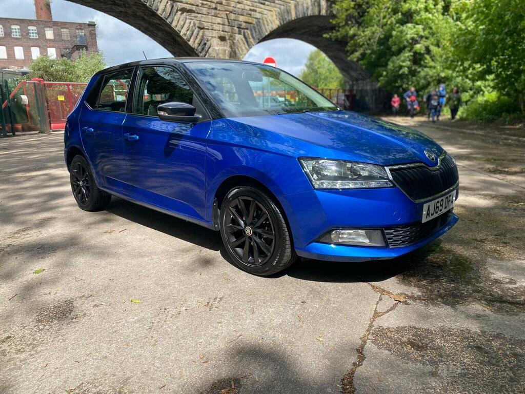 Skoda Fabia Hatchback 1.0 Colour Edition Euro 6 Ss 202 AJ69DFA Blue #3