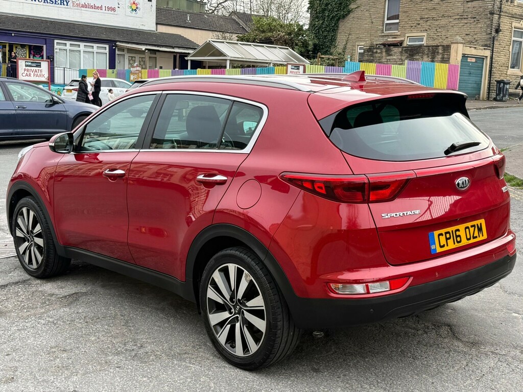 Kia Sportage 1.7 Crdi 3 2016 Red #4