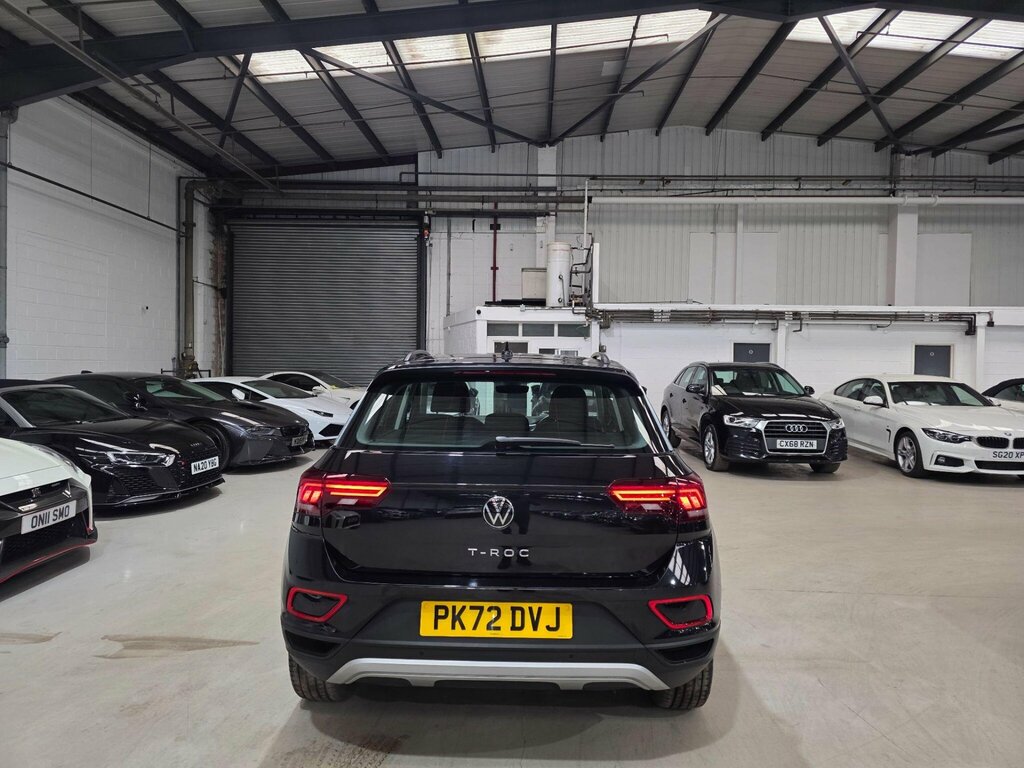 Volkswagen T-Roc 1.5 Tsi Life Dsg Euro 6 Ss PK72DVJ Black #3