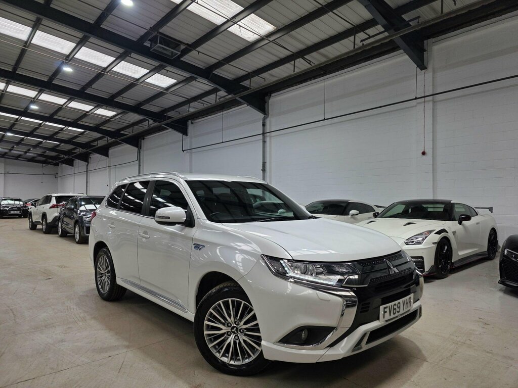 Mitsubishi Outlander 2.4H Twinmotor 13.8Kwh Dynamic Cvt 4Wd Euro 6 Ss FV69YHR White #2