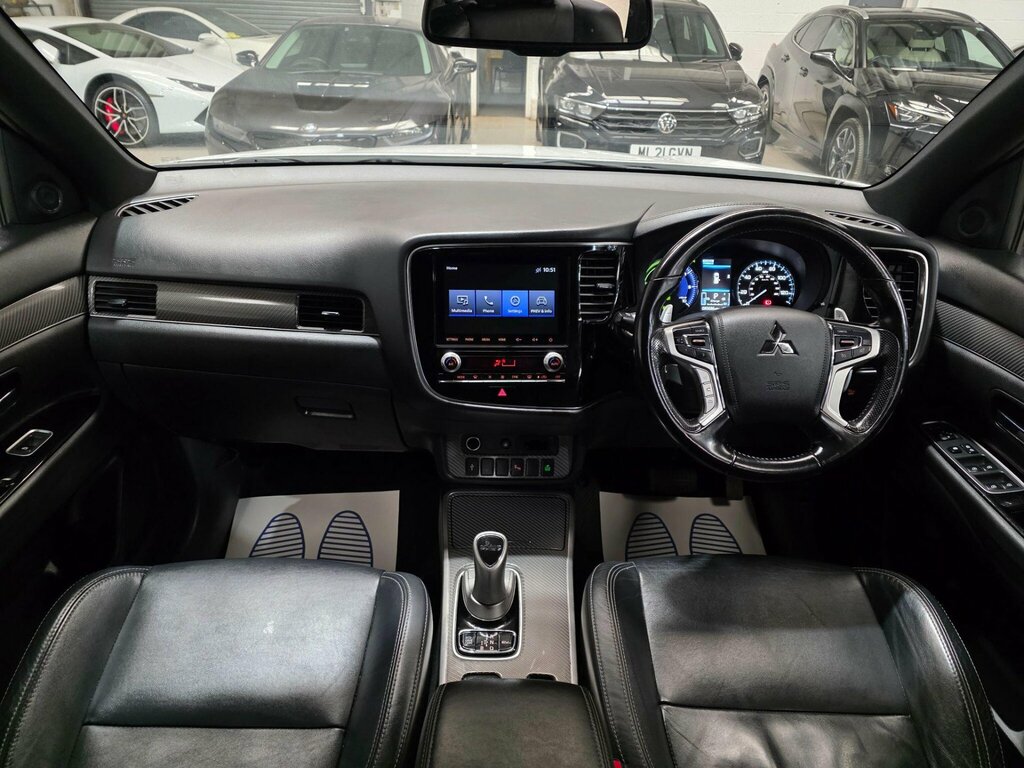 Mitsubishi Outlander 2.4H Twinmotor 13.8Kwh Dynamic Cvt 4Wd Euro 6 Ss FV69YHR White #4