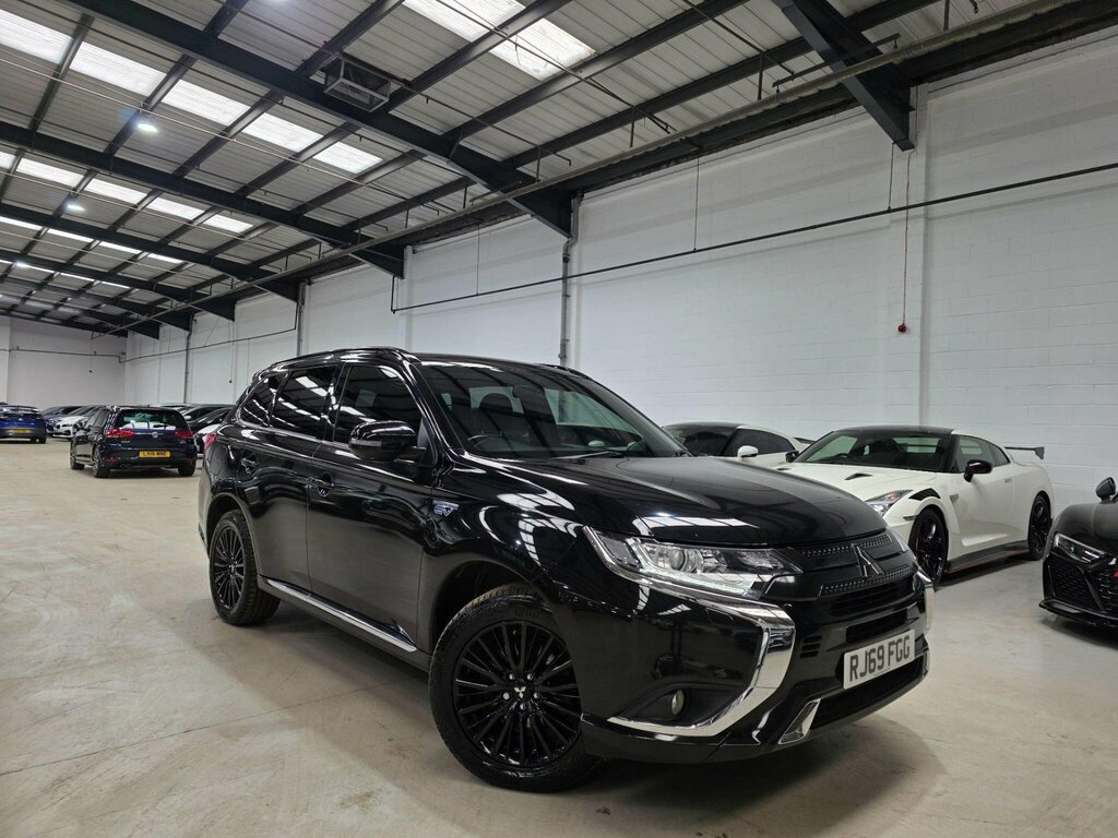 Mitsubishi Outlander 2.4H Twinmotor 13.8Kwh Dynamic Cvt 4Wd Euro 6 Ss RJ69FGG Black #2