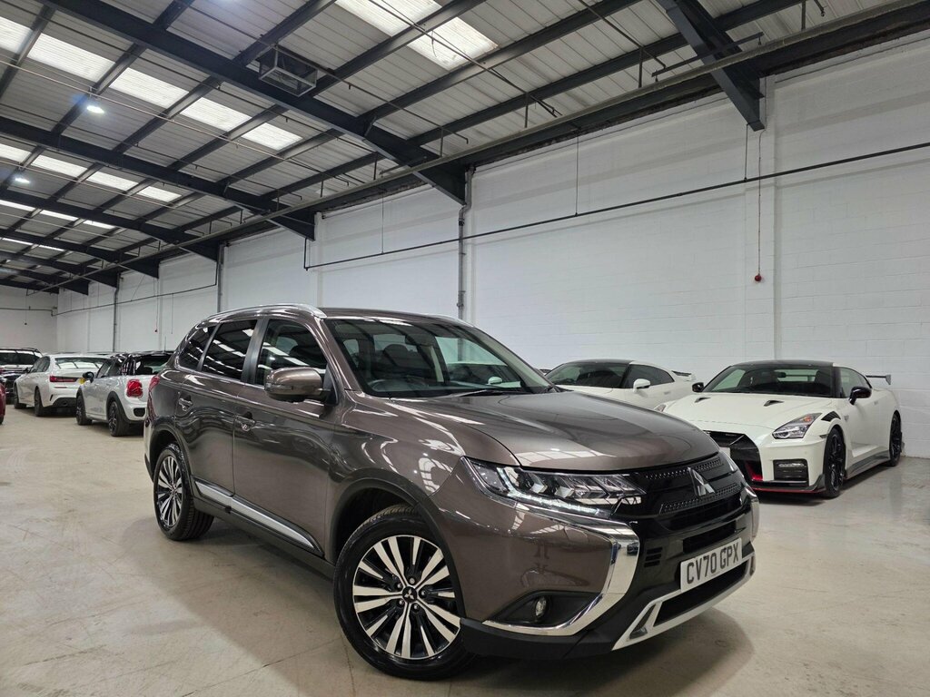 Mitsubishi Outlander 2.0 Mivec Exceed Cvt 4Wd Euro 6 Ss CV70GPX Brown #3
