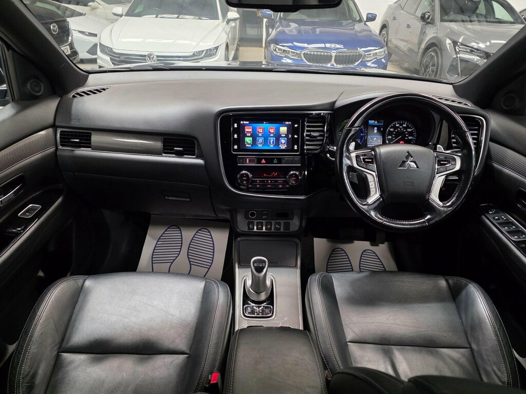 Mitsubishi Outlander 2.4H Twinmotor 13.8Kwh 4H Cvt 4Wd Euro 6 Ss Black #4