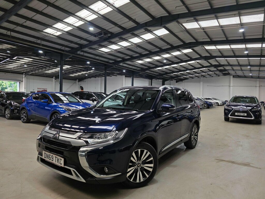 Mitsubishi Outlander 2.0 Mivec Design Cvt 4Wd Euro 6 Ss Blue