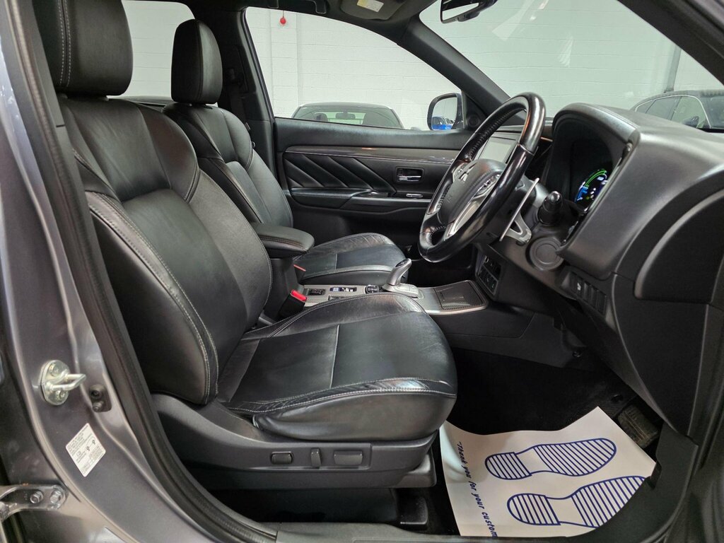Mitsubishi Outlander 2.4H Twinmotor 13.8Kwh Dynamic Cvt 4Wd Euro 6 Ss WN20VUE Grey #5