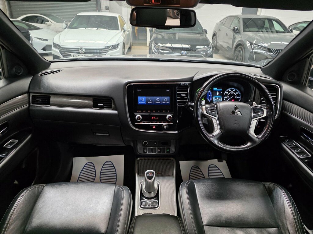Mitsubishi Outlander 2.4H Twinmotor 13.8Kwh Dynamic Cvt 4Wd Euro 6 Ss WN20VUE Grey #4