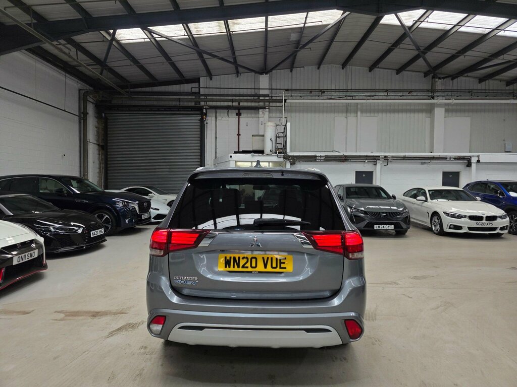 Mitsubishi Outlander 2.4H Twinmotor 13.8Kwh Dynamic Cvt 4Wd Euro 6 Ss WN20VUE Grey #3