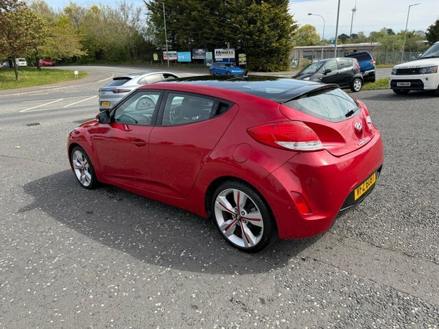 Hyundai Veloster 1.6 Gdi Sport Hatchback Euro 5 Red #5
