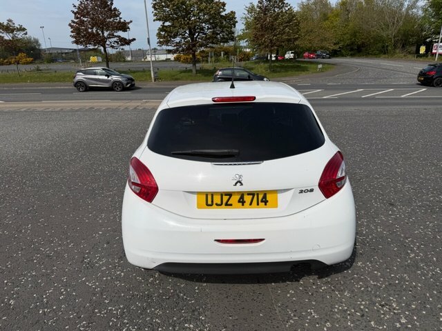 Peugeot 208 1.2 Vti Allure Hatchback Euro 5 UJZ4714 White #6