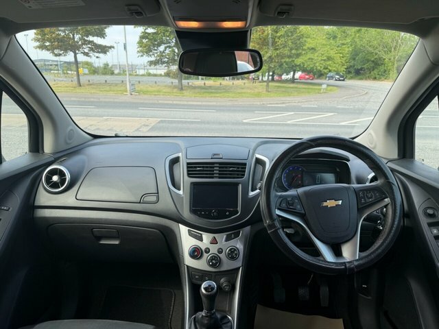 Chevrolet Trax 2014 14 Lt White #10