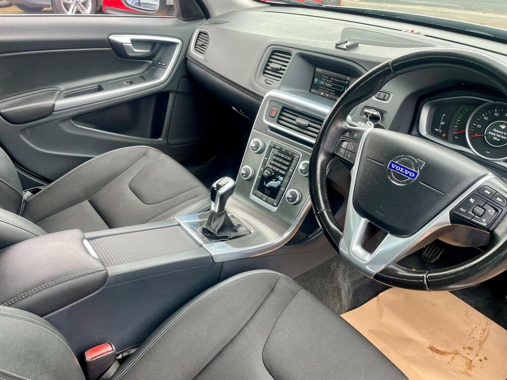 Volvo S60 Saloon Silver #10