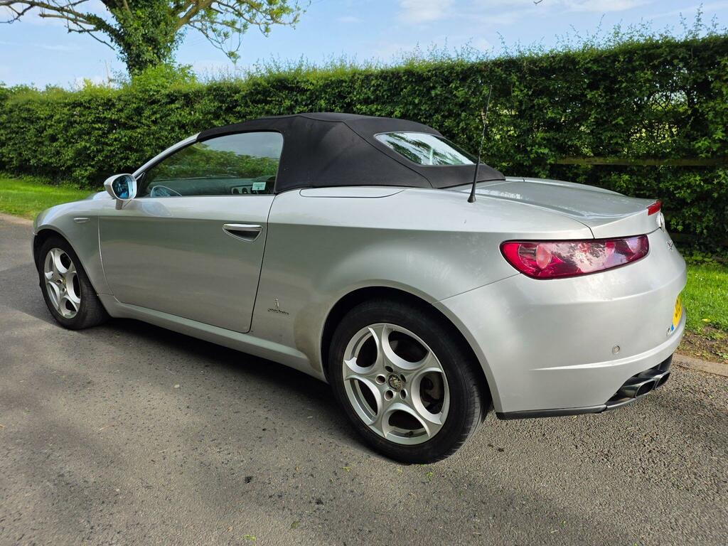 Alfa Romeo Spider 2.4 Jtdm Silver #4