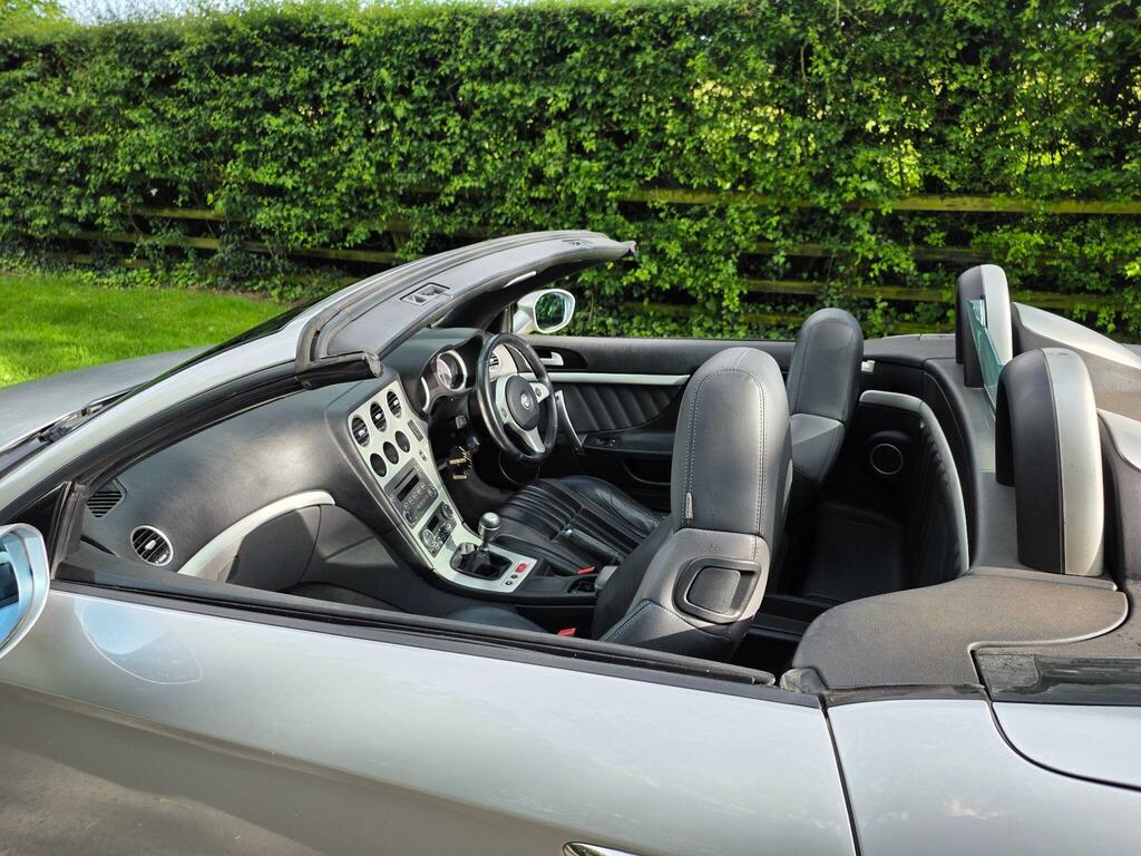 Alfa Romeo Spider 2.2 Jts Black #47