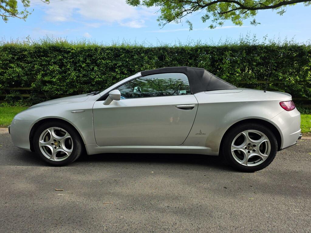 Alfa Romeo Spider 2.2 Jts Black #8