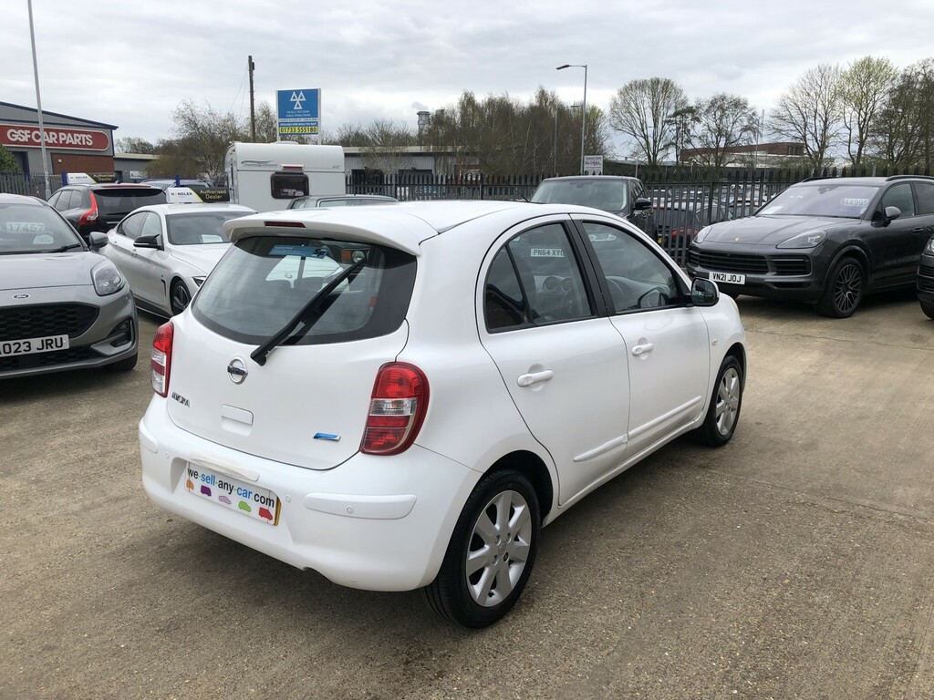 Nissan Micra Hatchback 1.2 Dig-s Tekna 2011 White #6
