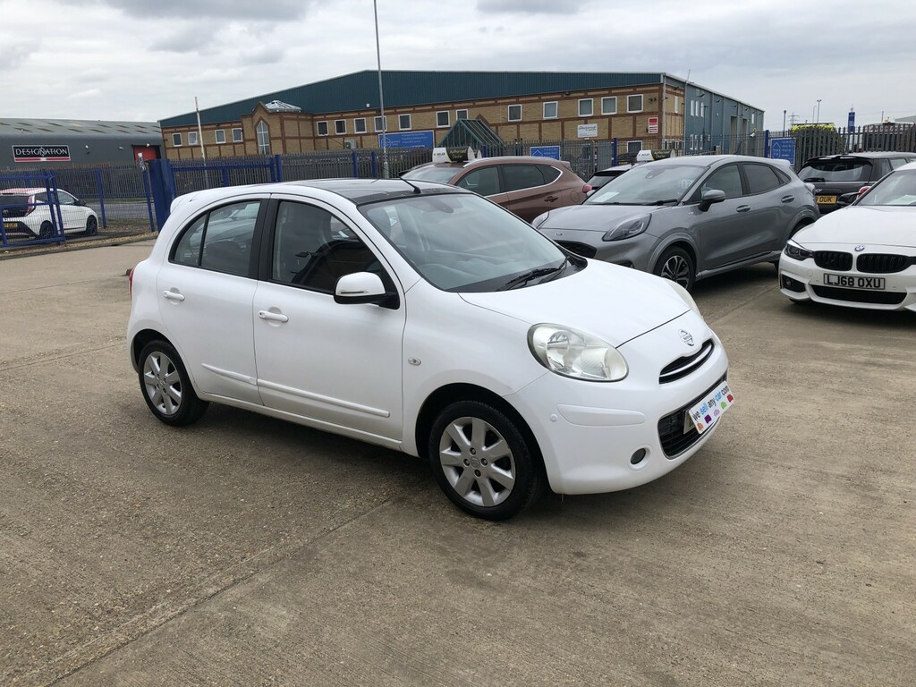 Nissan Micra Hatchback 1.2 Dig-s Tekna 2011 White #2