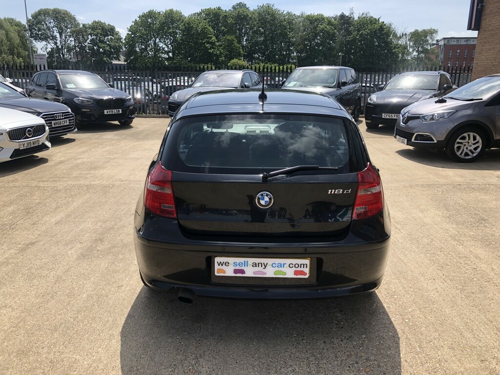BMW 1 Series Hatchback 2.0 118D Se 2007 Black #6
