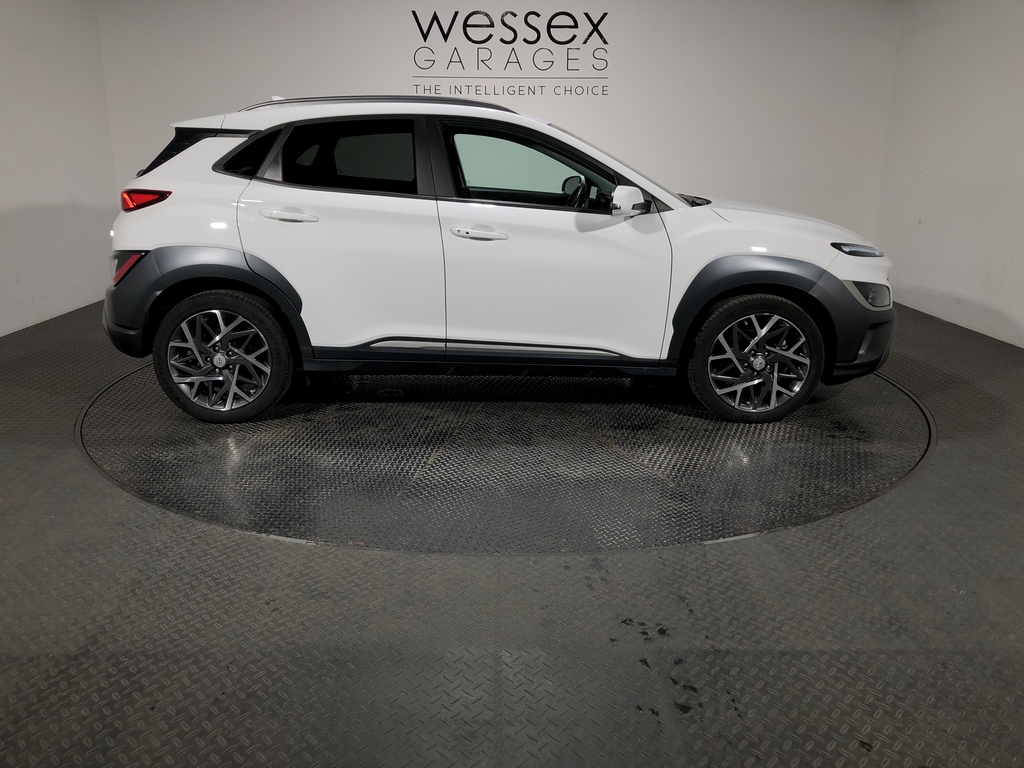 Hyundai Kona Premium Gdi Hev S-a CP72HZT White #5
