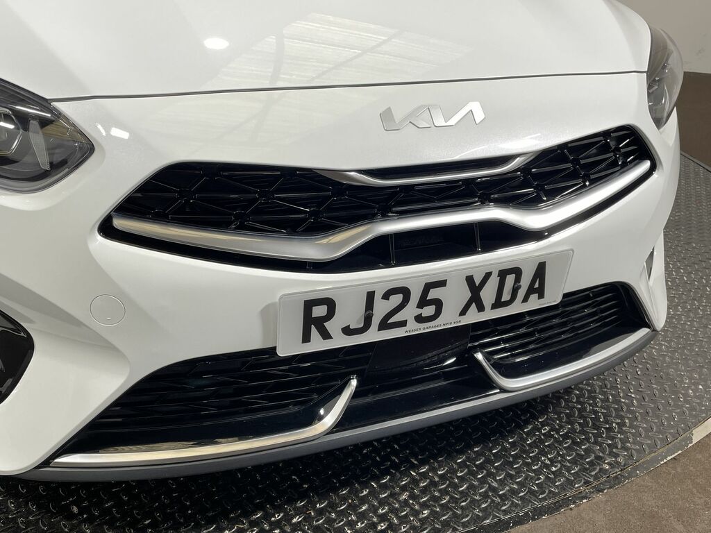 Kia Ceed 1.5T Gdi Isg 138 Gt-line Dct RJ25XDA White #6