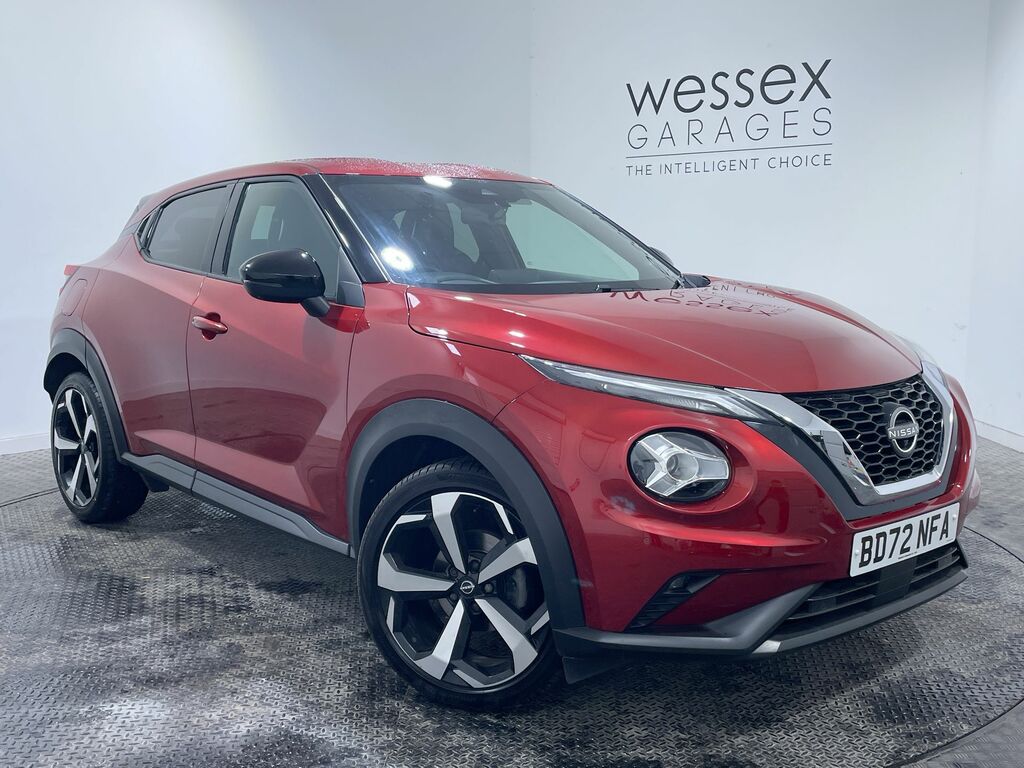 Nissan Juke 1.0 Dig-t 114 Tekna Red