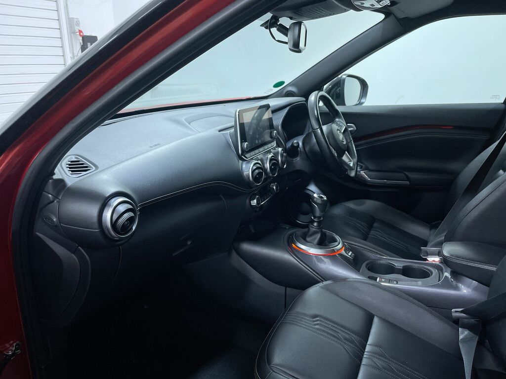 Nissan Juke 1.0 Dig-t 114 Tekna BD72NFA Red #5