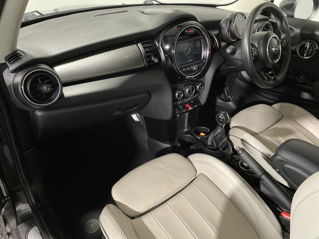 Mini Hatch S Exclusive MH68RUO Black #3