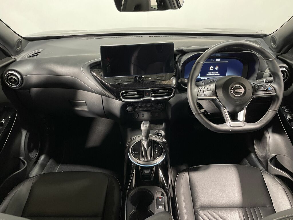 Nissan Juke 1.6 Hybrid Tekna OX74HTY Grey #2