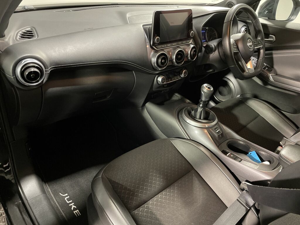 Nissan Juke 1.0 Dig-t 114 N-connecta YS23GGO Black #3