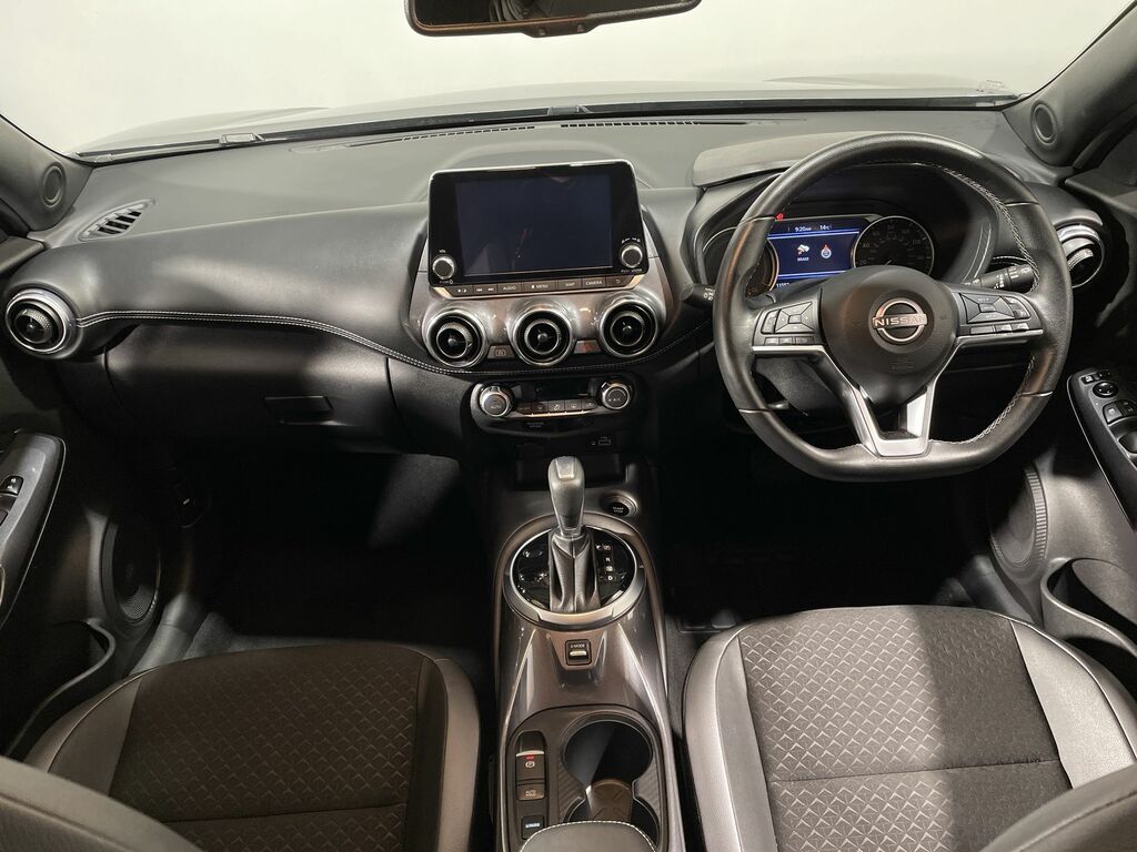 Nissan Juke 1.6 Hybrid N-connecta DV24TTE Grey #2