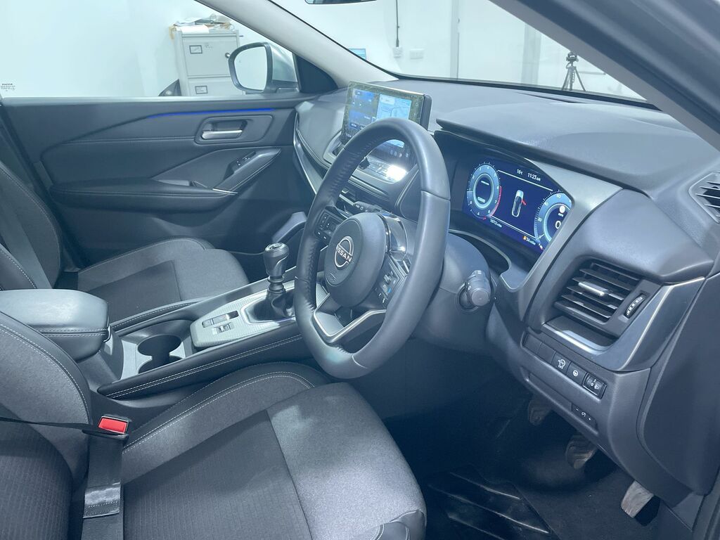 Nissan Qashqai 1.3 Dig-t Mh N-connecta DL25XPK Silver #3
