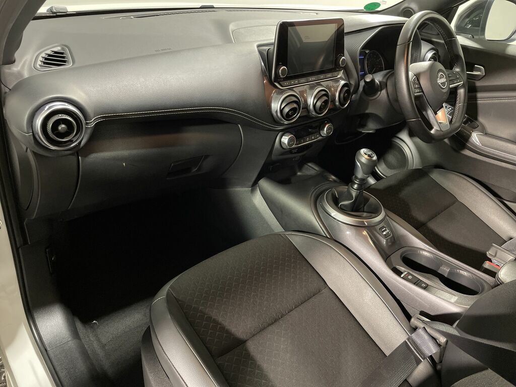 Nissan Juke 1.0 Dig-t 114 N-connecta CA23EJG White #3