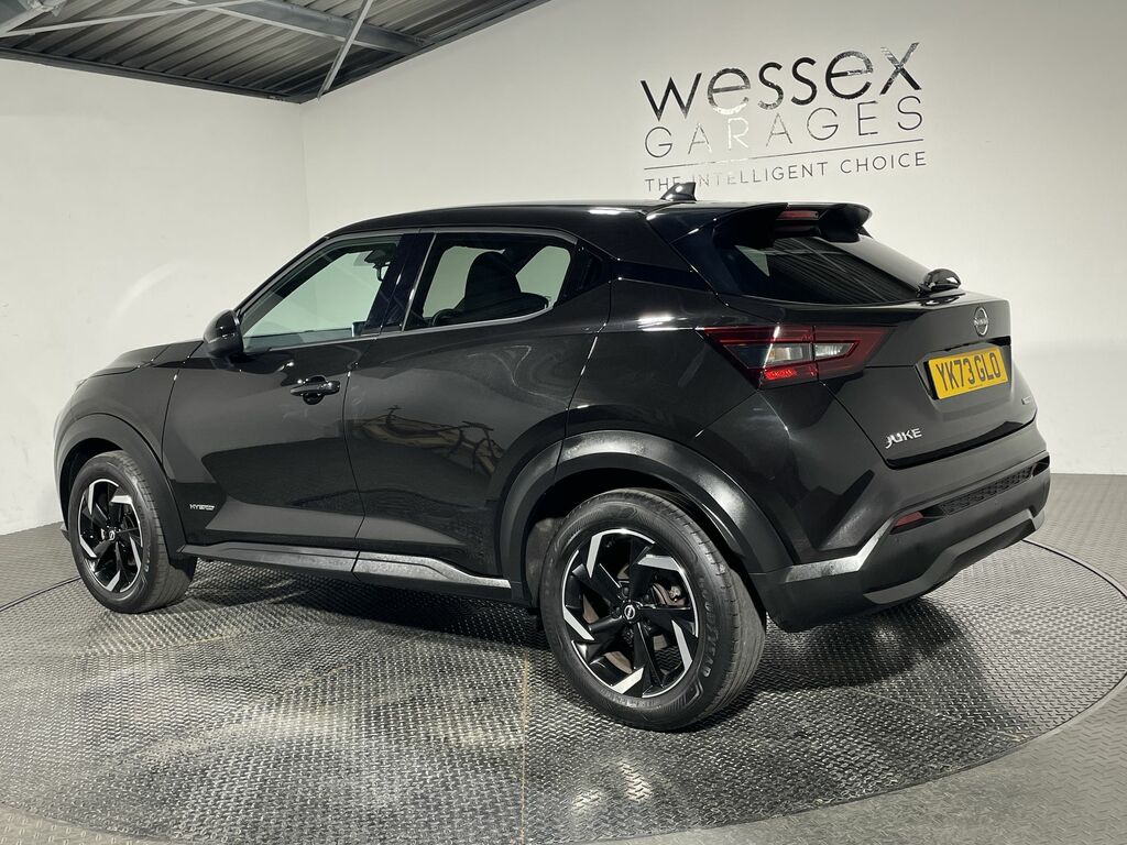 Nissan Juke 1.6 Hybrid N-connecta YK73GLO Black #2