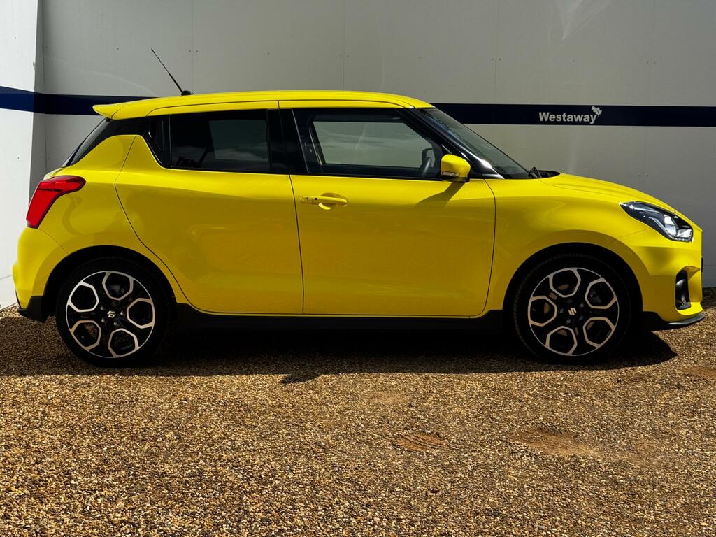 Suzuki Swift 1.4 Boosterjet 48V Hybrid Sport - 2024 73 Yellow #4