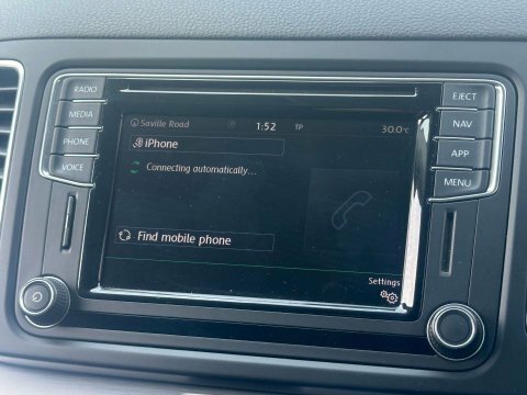 Volkswagen Sharan Mpv White #49
