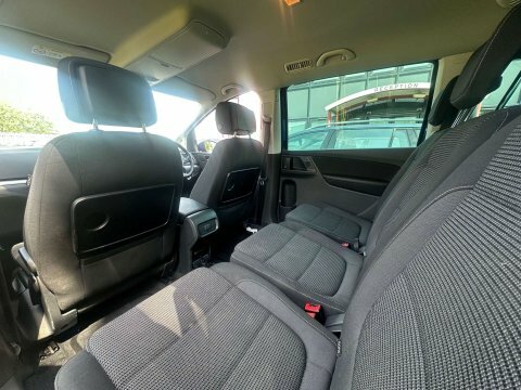 Volkswagen Sharan Mpv White #20