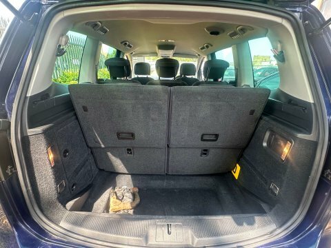 Volkswagen Sharan Mpv White #54