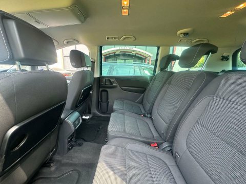 Volkswagen Sharan Mpv White #21