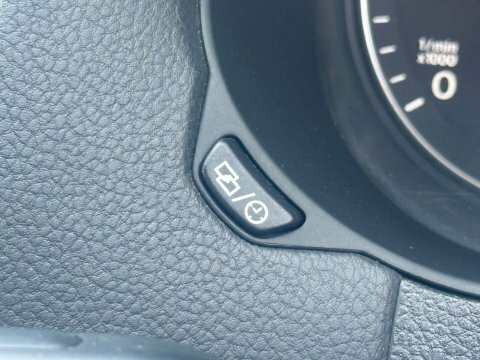 Volkswagen Sharan Mpv White #32