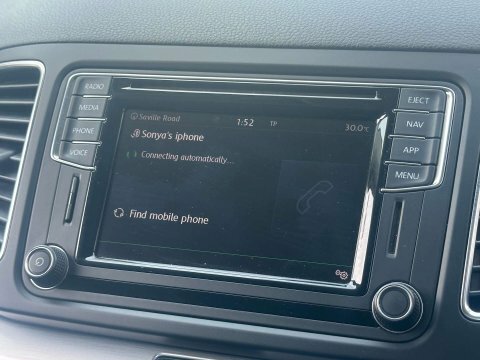 Volkswagen Sharan Mpv White #47