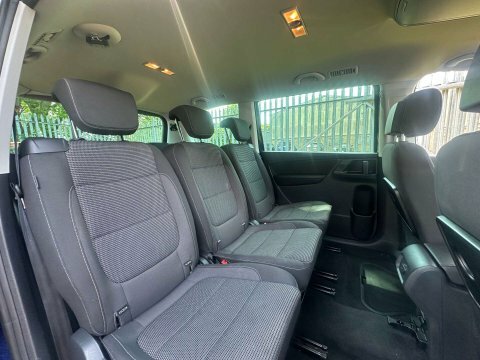 Volkswagen Sharan Mpv White #18