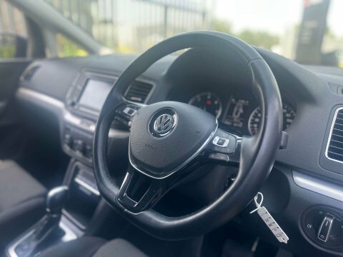 Volkswagen Sharan Mpv White #12