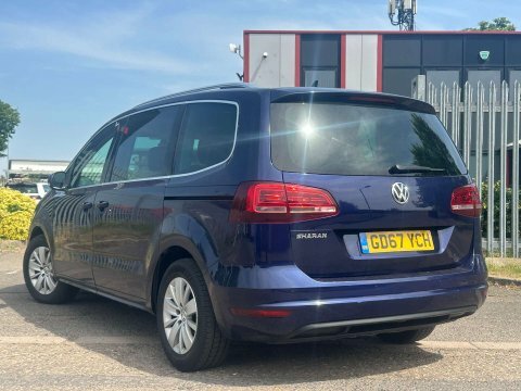 Volkswagen Sharan Mpv White #7