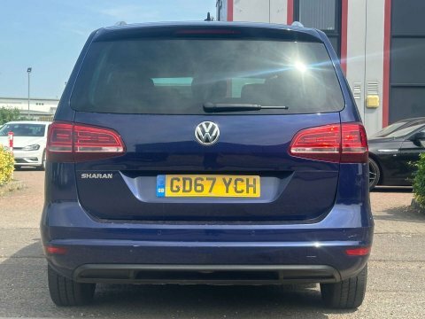 Volkswagen Sharan Mpv White #8