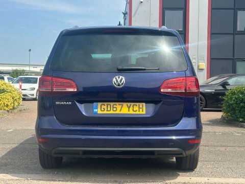 Volkswagen Sharan Mpv White #10