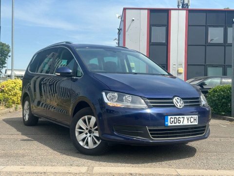 Volkswagen Sharan Mpv White #2